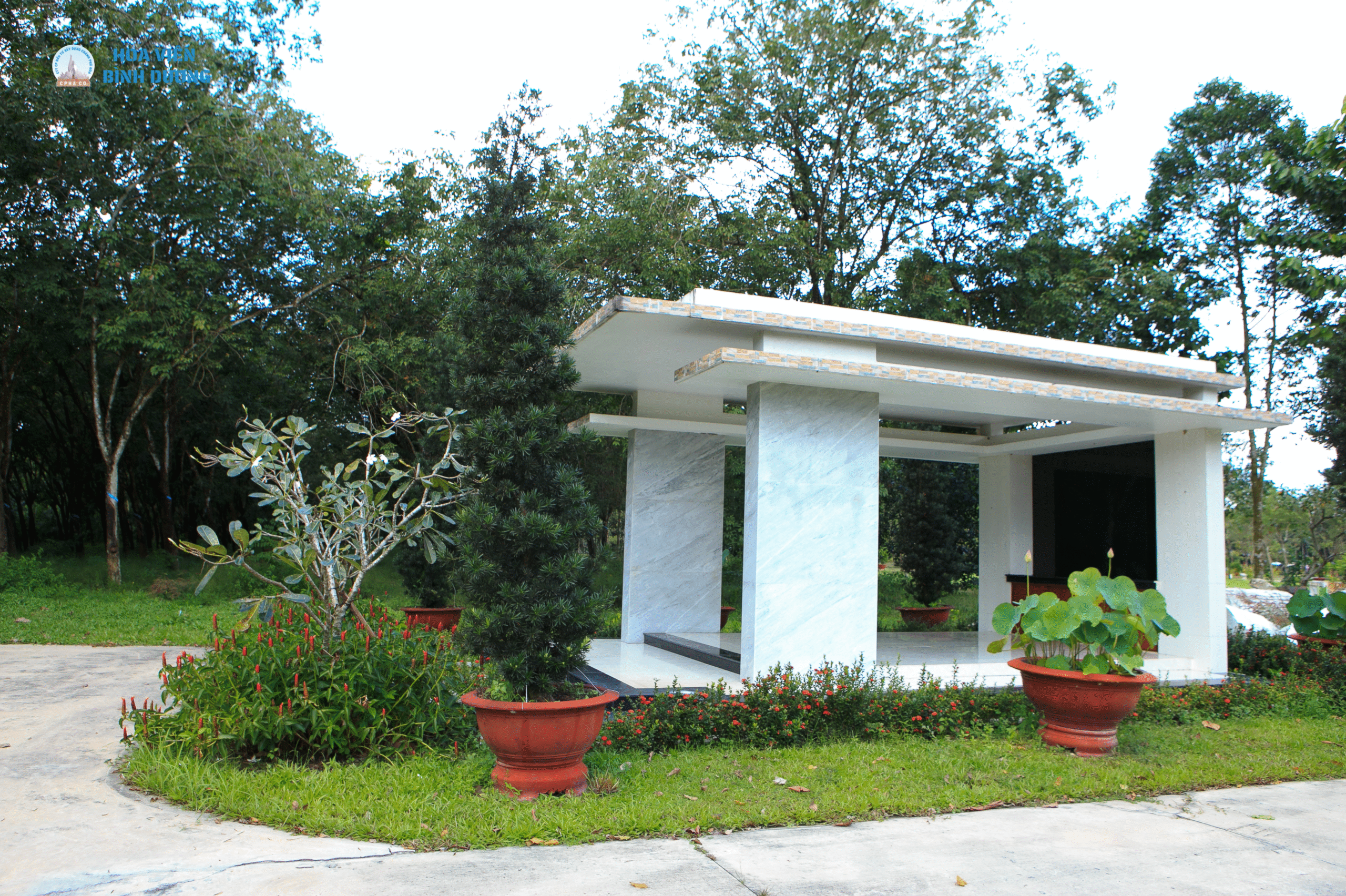 Mẫu mộ đá có mái đơn giản 2