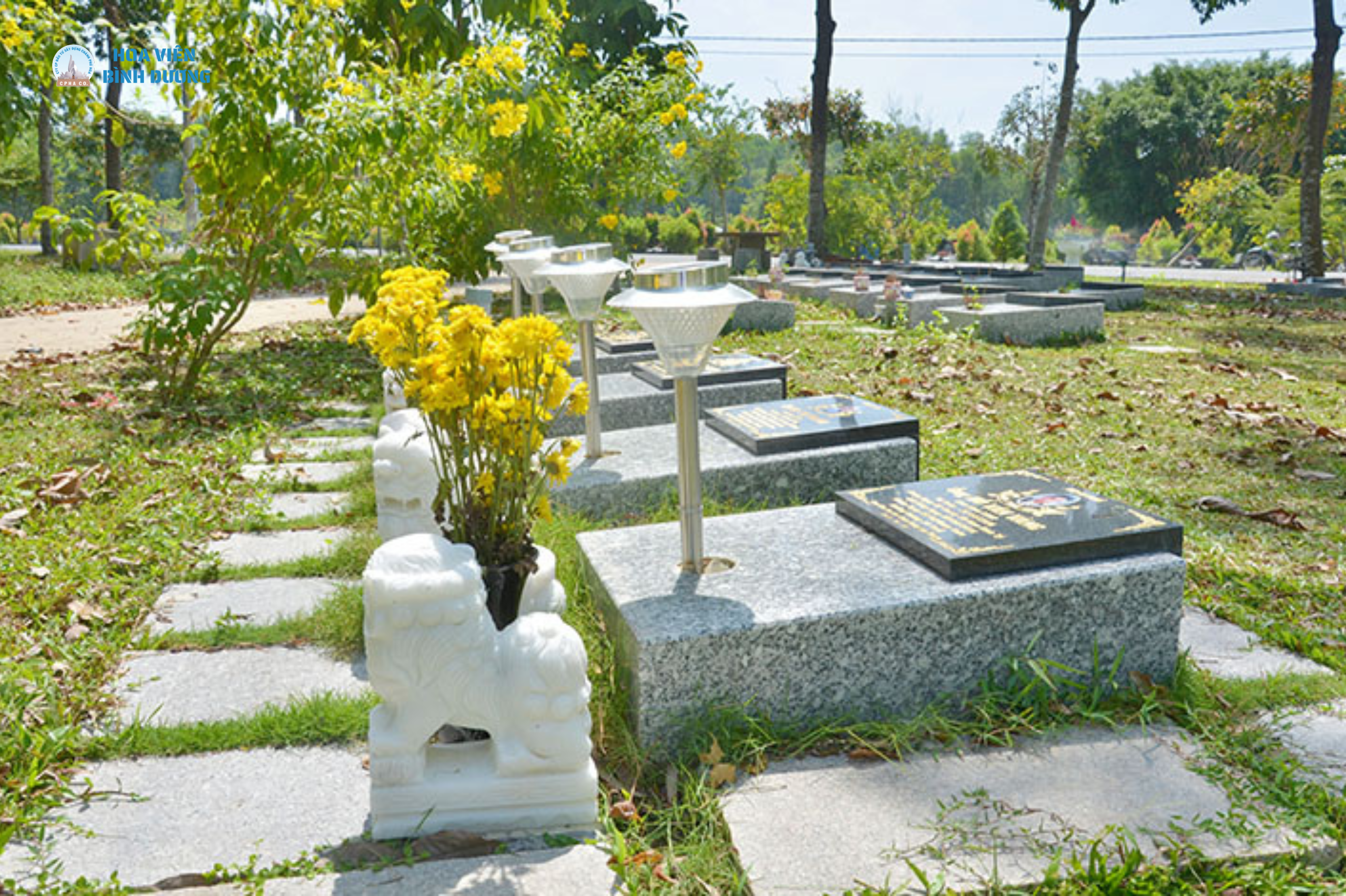 Mẫu mộ ốp đá hoa cương 2